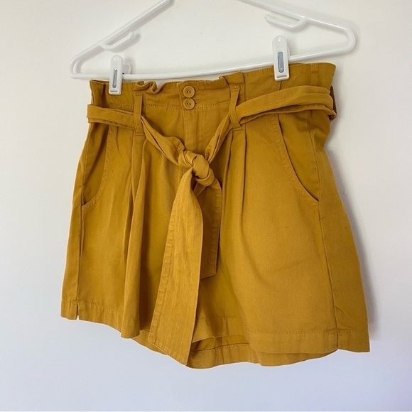Every Paperbag Shorts Mustard Yellow Women’s Sz 4 Front Tie Cotton High Rise - Picture 3 of 10